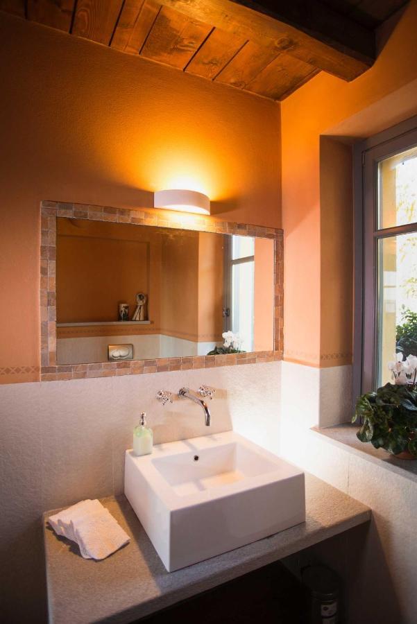 Cascina Canee Angera Exteriör bild