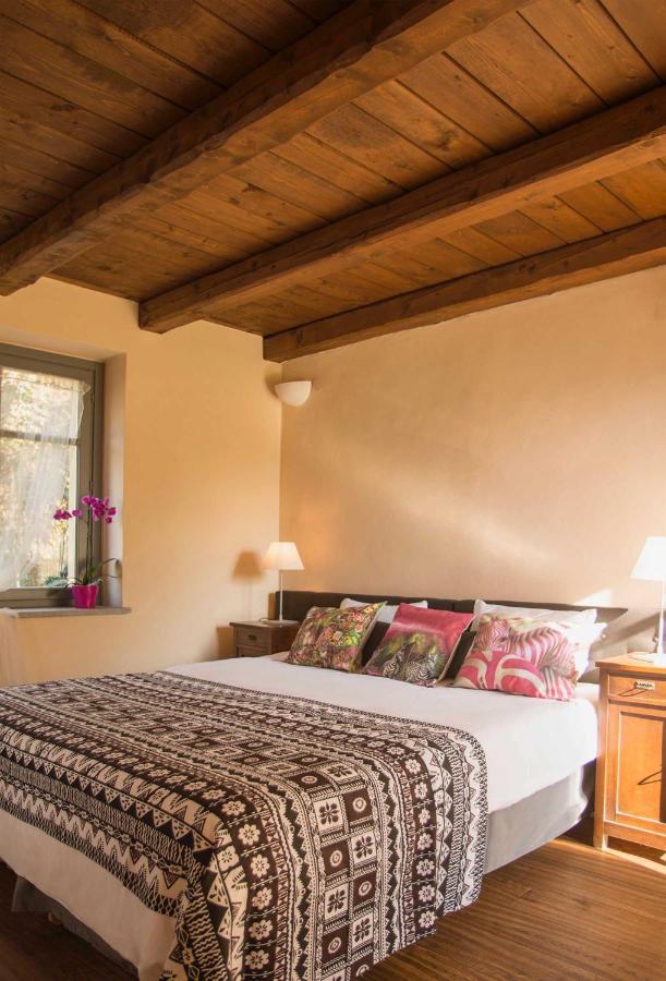 Cascina Canee Angera Exteriör bild